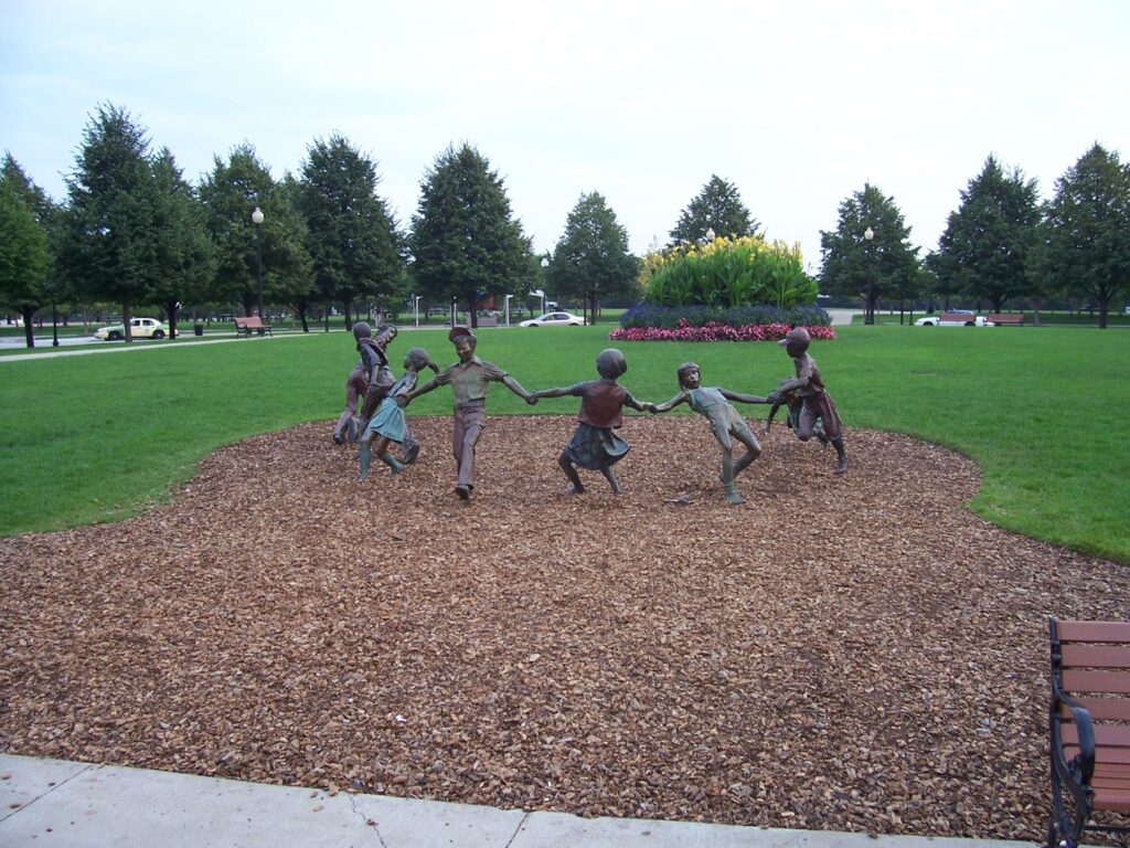 Playful sculpture of children in Grant Park, Chicago, Illinois