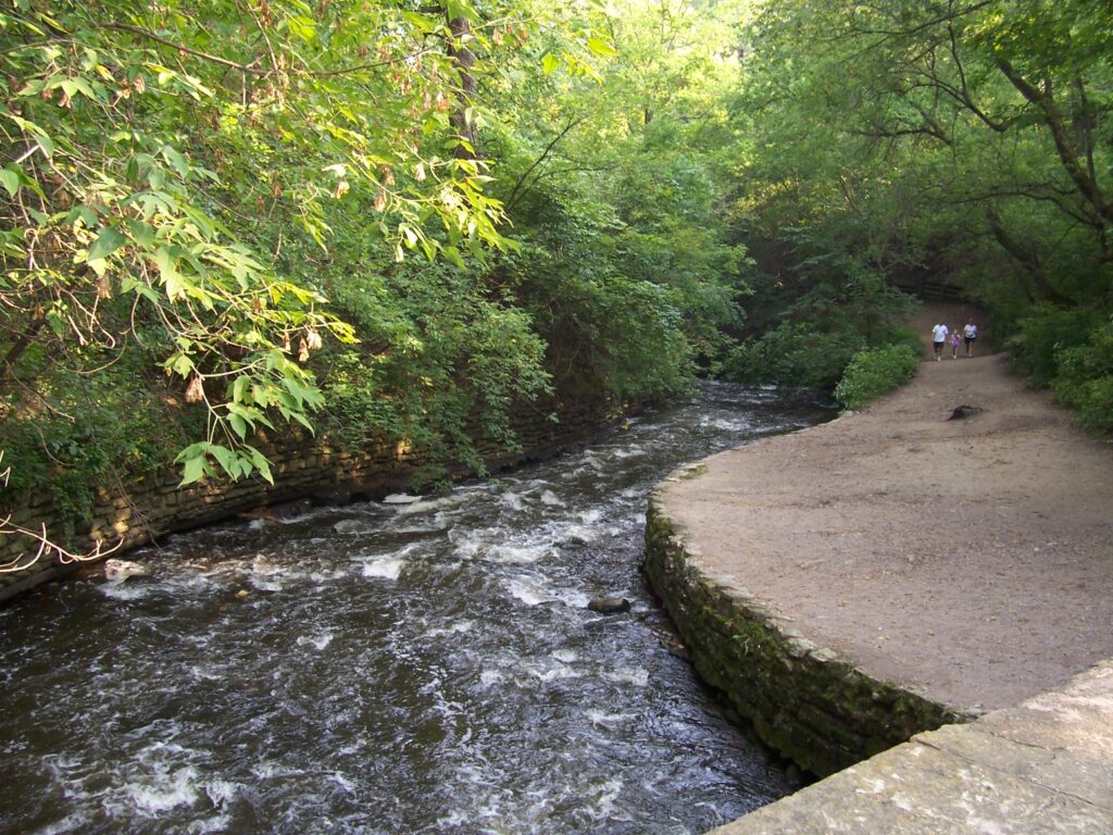 Minnehaha Creek runs through Minnehaha Park; Minneapolis, Minnesota