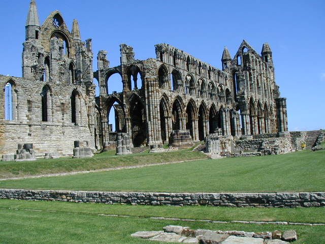 photo-abbey-ruins-england