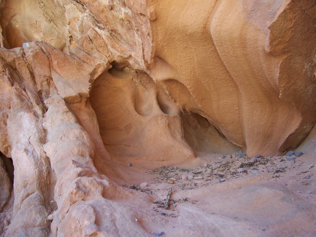 photo-AZ-wind-erosion-red-rock